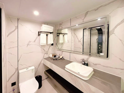 Modern Space Capsule Movable Homes Mobile Prefab House Container Tiny Prefabricated Luxury Space Capsule Houses for Hotel