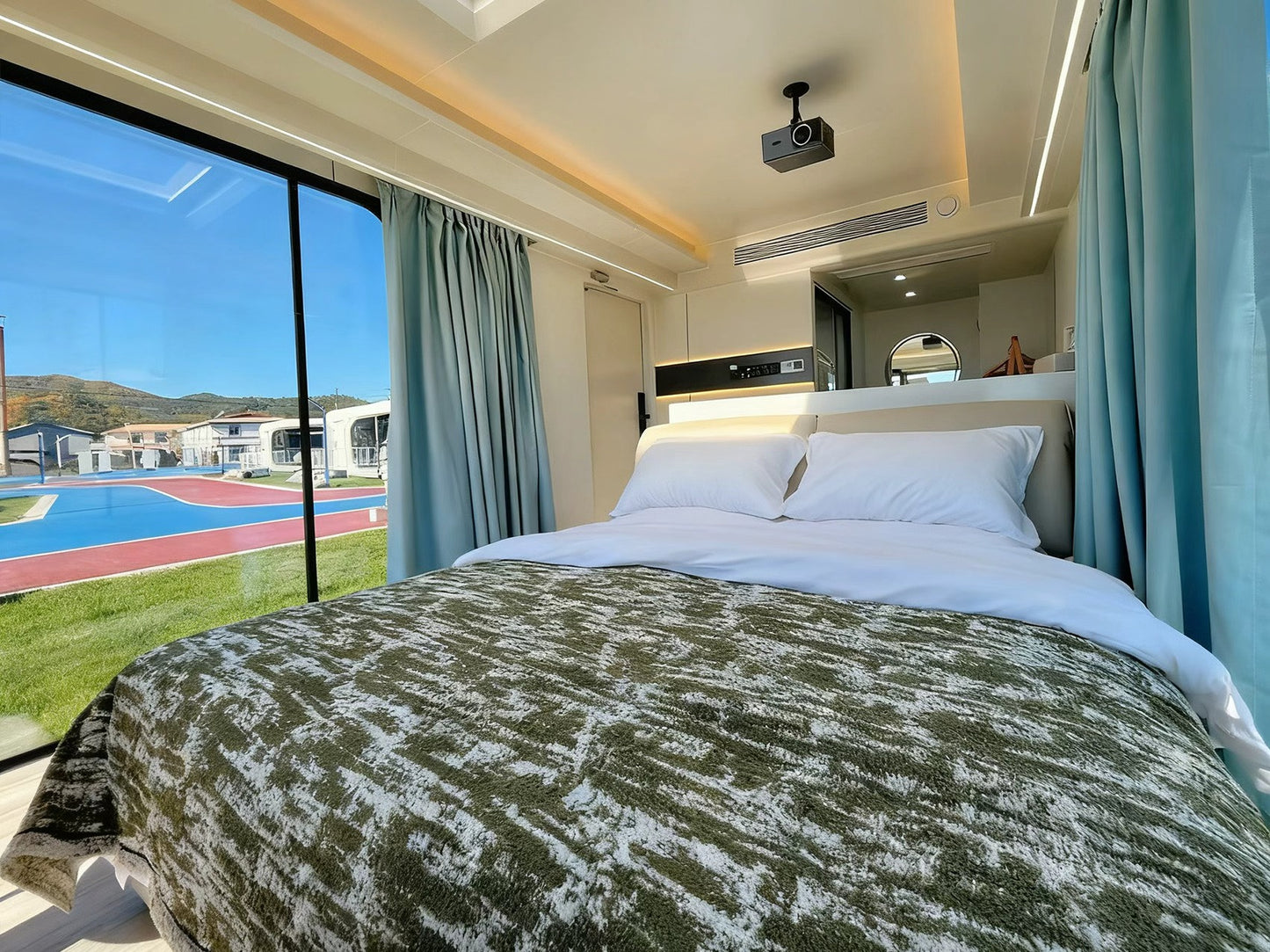 Modern Space Capsule Movable Homes Mobile Prefab House Container Tiny Prefabricated Luxury Space Capsule Houses for Hotel